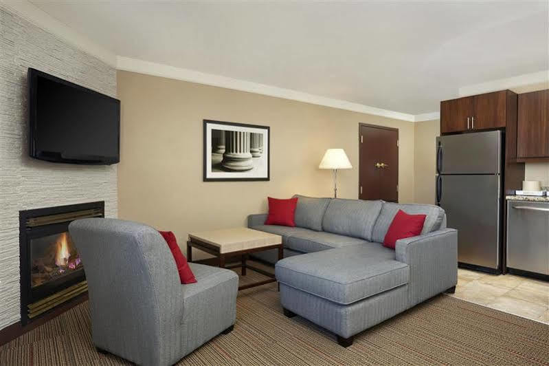 Four Points By Sheraton Kitchener-ווטרלו מראה חיצוני תמונה