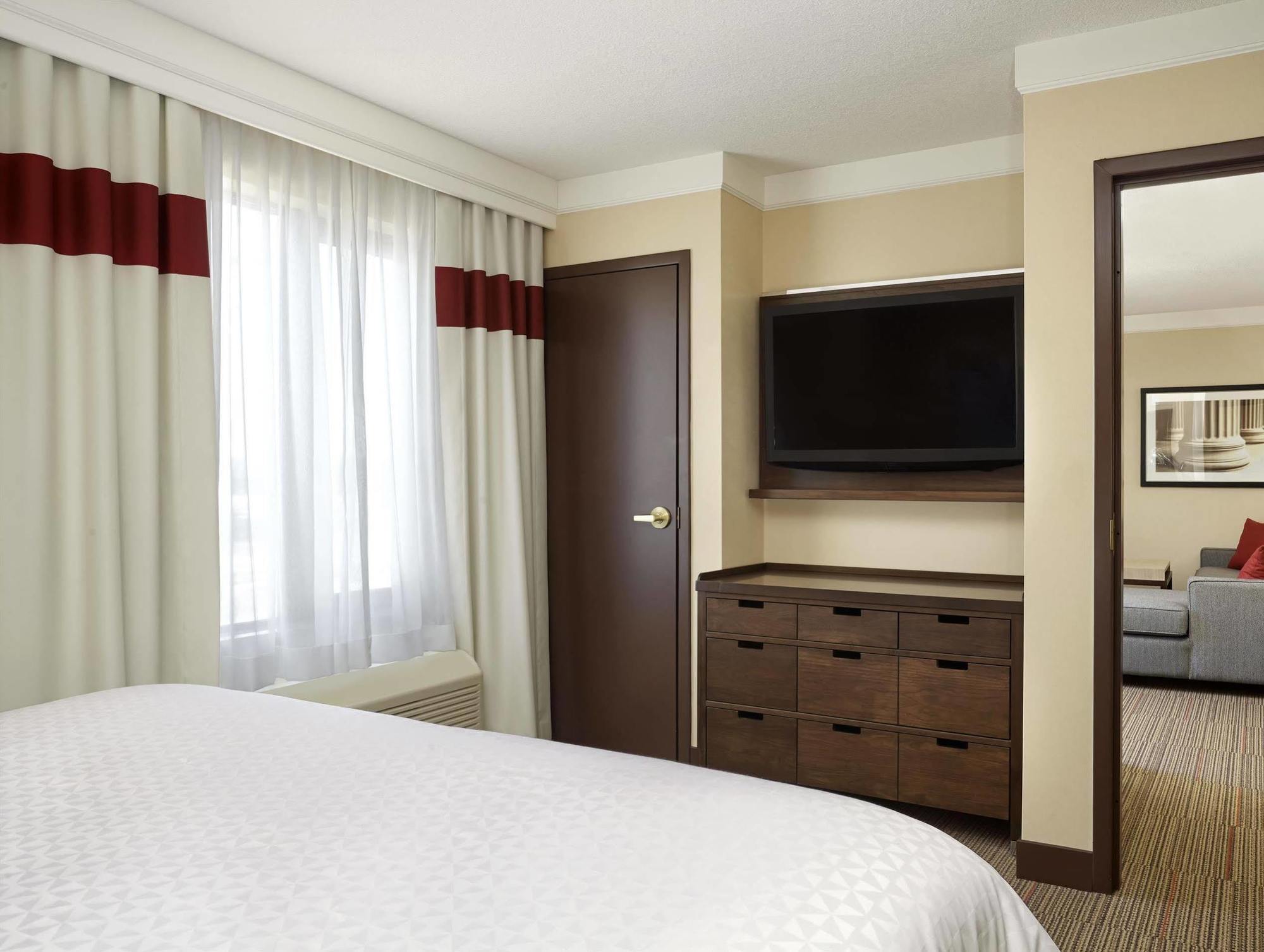 Four Points By Sheraton Kitchener-ווטרלו מראה חיצוני תמונה